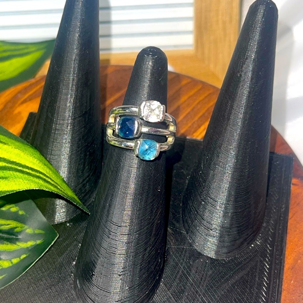 Lia Sophia Riviera Blue Shades 3 Cushion Glass Stones Silver Tone Ring 8.5